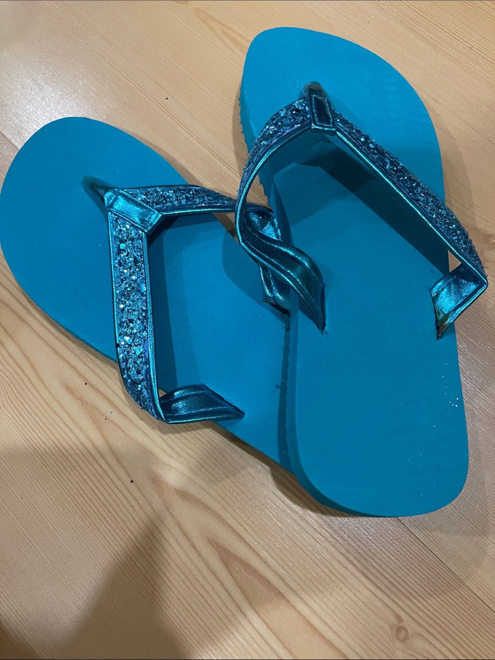 Women's Teal Glitter Strap Flip Flop Sandals